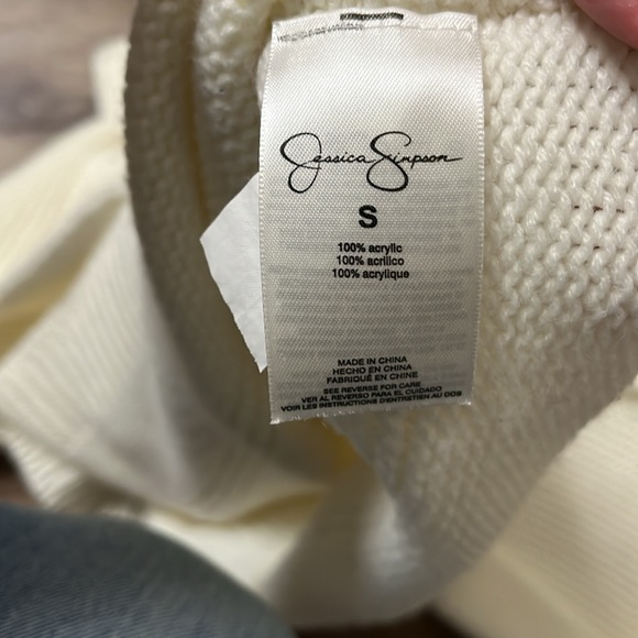 Jessica Simpson Cream Cropped Sweater - Picture 3 of 3